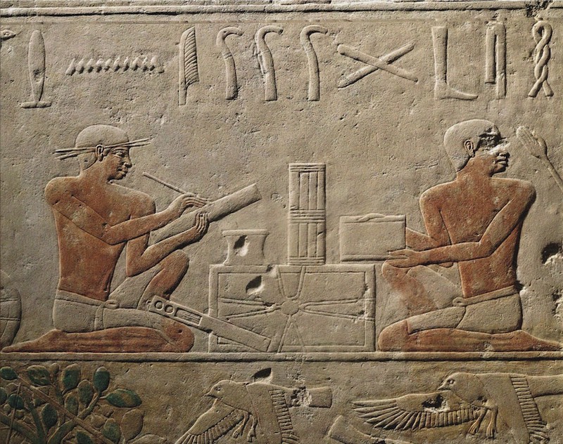 Eski Mısır Sanatı Neden Her Şeyi İki Boyutlu Gösteriyor?