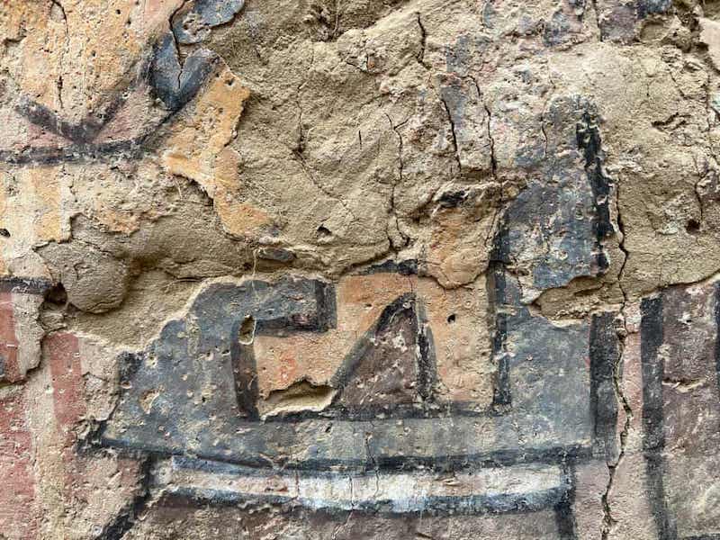 Peru’da Bir Tanrıyı Gösteren Duvar Resmi Keşfedildi