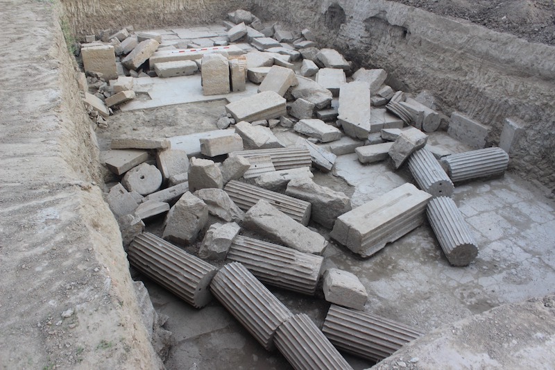 Magnesia Antik Kenti’nde Zeus Tapınağı Ortaya Çıkartıldı