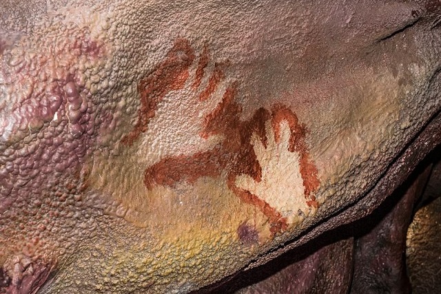 Neandertaller En Az 64.000 Yıl Önce Mağara Sanatı Yapıyordu