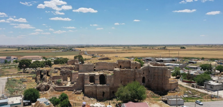 Harran Kalesi’nde  Tarihi Köprü ve Su Sistemi Yeniden Hayat Buluyor