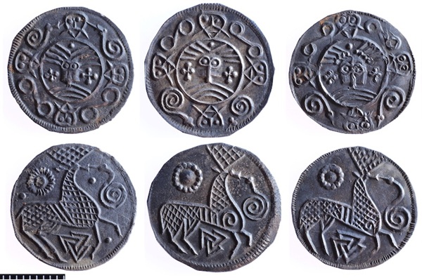 Vikingler İlk Sikkelerini Yapmak için İslami Sikkeleri Kullanmış