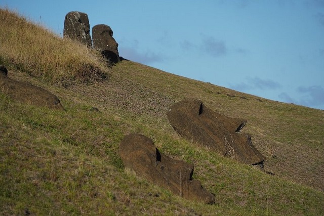 Paskalya Adasında Yeni Bir Moai Heykeli Keşfedildi