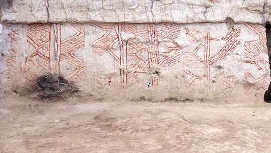 Çatalhöyüklüler, Birini Gömdüklerinde Evin Duvarını Boyuyormuş