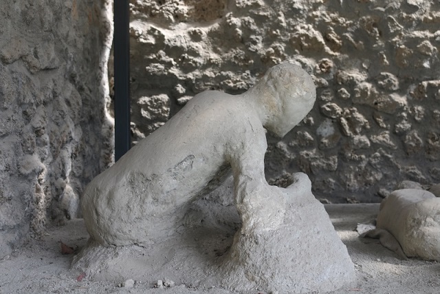 Pompeii Kurbanları Ağustos’ta Neden Yün Pelerin Giyiyordu?