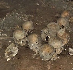 Meksika’daki Mağarada 1.100 Yıllık ‘Kafatası Sunağı’ Bulundu.